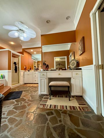 64 Delancy Robbins Rd., Columbia, MS 39429