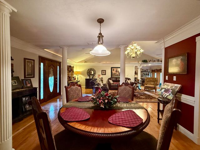 64 Delancy Robbins Rd., Columbia, MS 39429