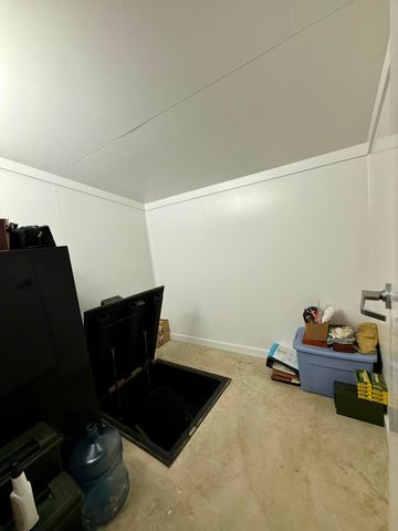 64 Delancy Robbins Rd., Columbia, MS 39429