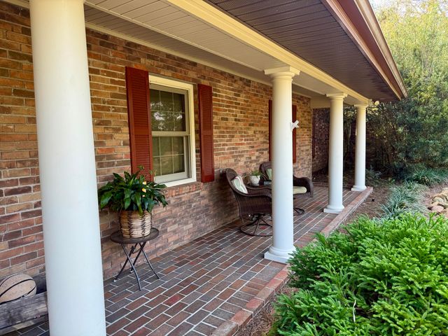 64 Delancy Robbins Rd., Columbia, MS 39429