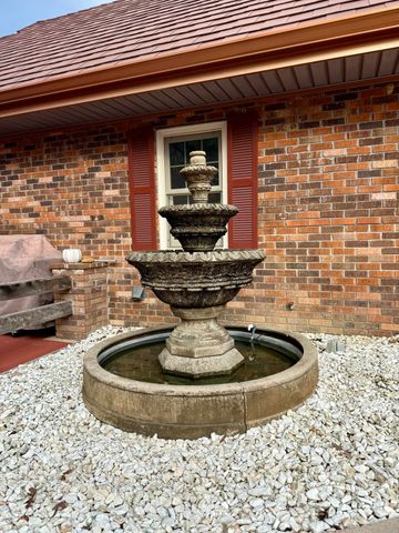 64 Delancy Robbins Rd., Columbia, MS 39429