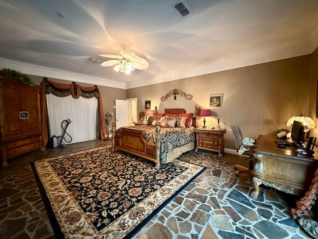 64 Delancy Robbins Rd., Columbia, MS 39429