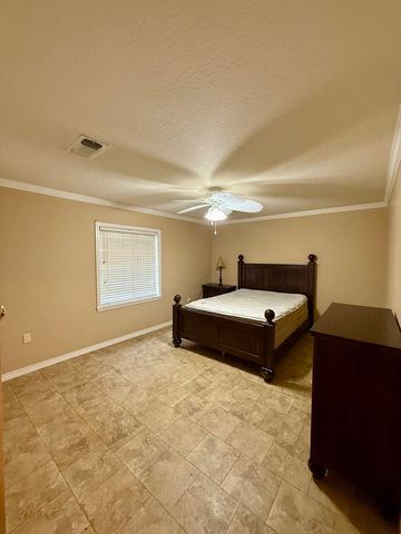 64 Delancy Robbins Rd., Columbia, MS 39429