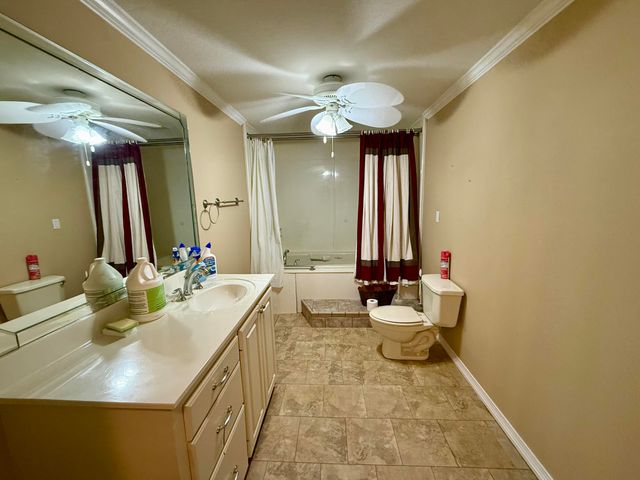 64 Delancy Robbins Rd., Columbia, MS 39429