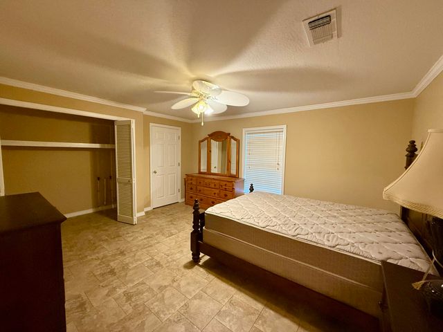 64 Delancy Robbins Rd., Columbia, MS 39429