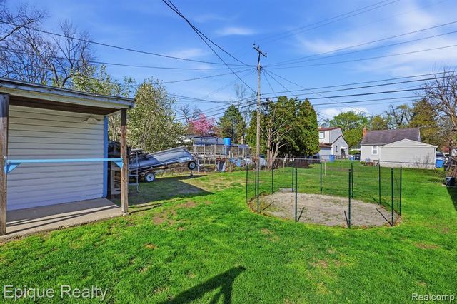 4165 Westpoint Street, Dearborn Heights, MI 48125