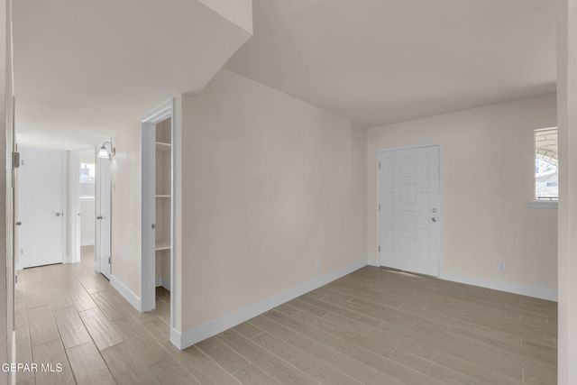 10240 KENWORTHY Street, El Paso, TX 79924