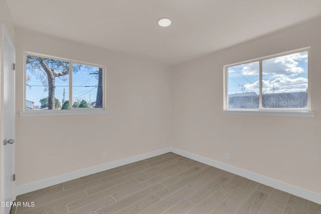 10240 KENWORTHY Street, El Paso, TX 79924