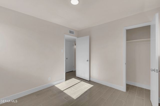 10240 KENWORTHY Street, El Paso, TX 79924