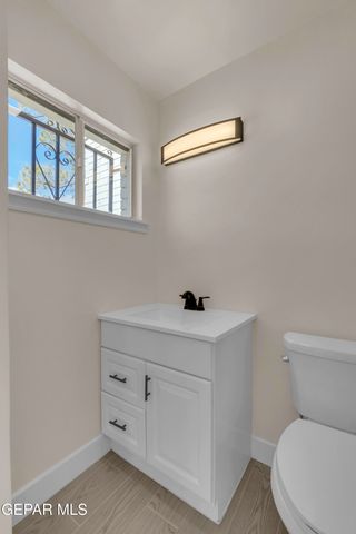 10240 KENWORTHY Street, El Paso, TX 79924