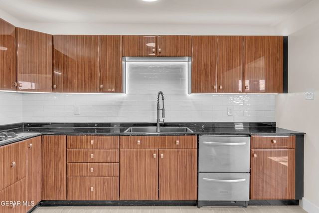 10240 KENWORTHY Street, El Paso, TX 79924