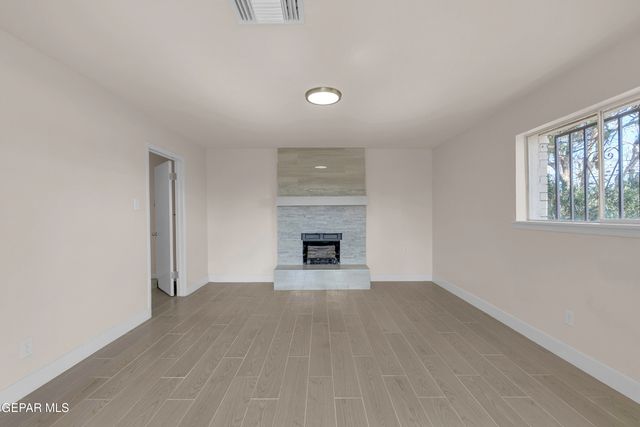 10240 KENWORTHY Street, El Paso, TX 79924