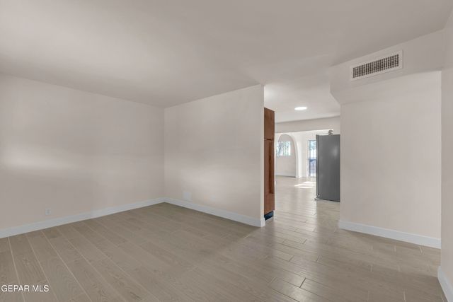 10240 KENWORTHY Street, El Paso, TX 79924