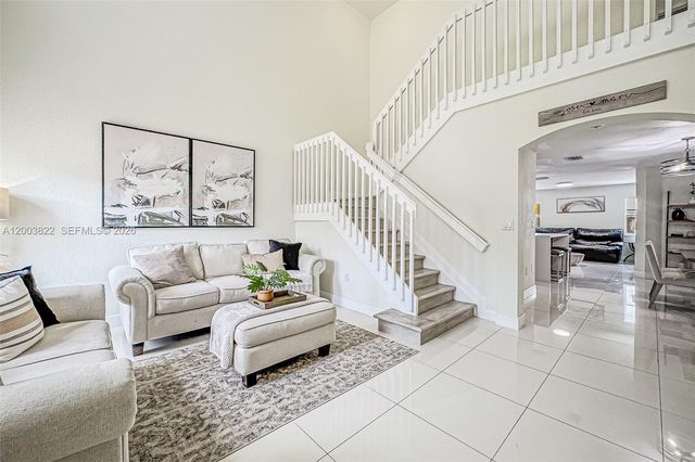 16426 SW 48th Ter, Miami, FL 33185