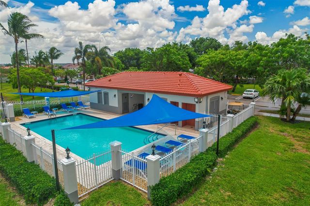 16426 SW 48th Ter, Miami, FL 33185