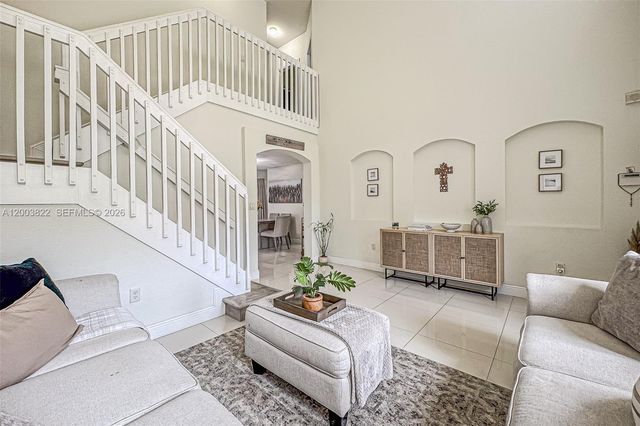 16426 SW 48th Ter, Miami, FL 33185