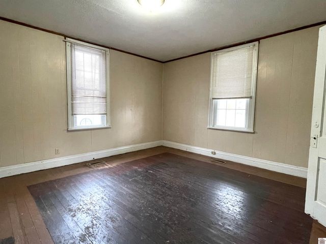 605 N Jefferson St, Princeton, KY 42445