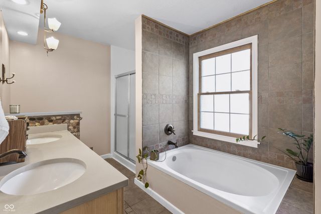 6435 Breamore Road, Indianapolis, IN 46220