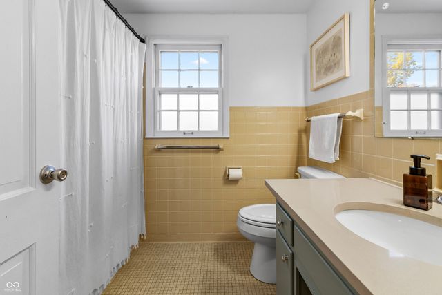 6435 Breamore Road, Indianapolis, IN 46220