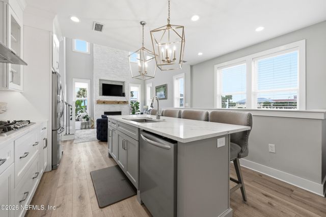 115 1ST Street S, Jacksonville Beach, FL 32250