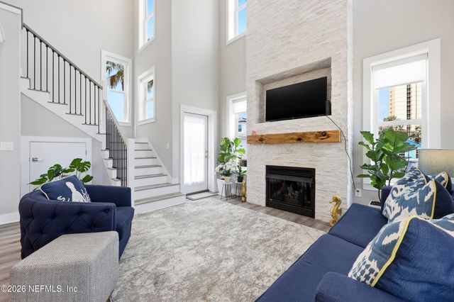 115 1ST Street S, Jacksonville Beach, FL 32250