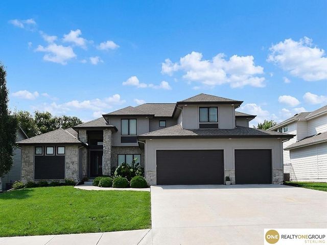 23603 Berry Street, Elkhorn, NE 68022