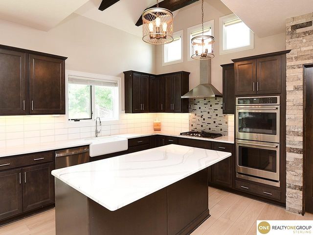 23603 Berry Street, Elkhorn, NE 68022