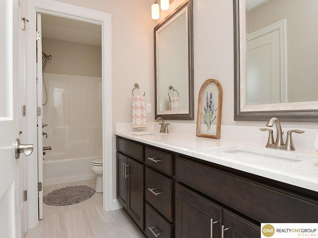 23603 Berry Street, Elkhorn, NE 68022