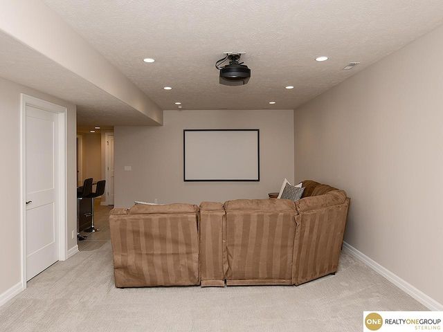 23603 Berry Street, Elkhorn, NE 68022
