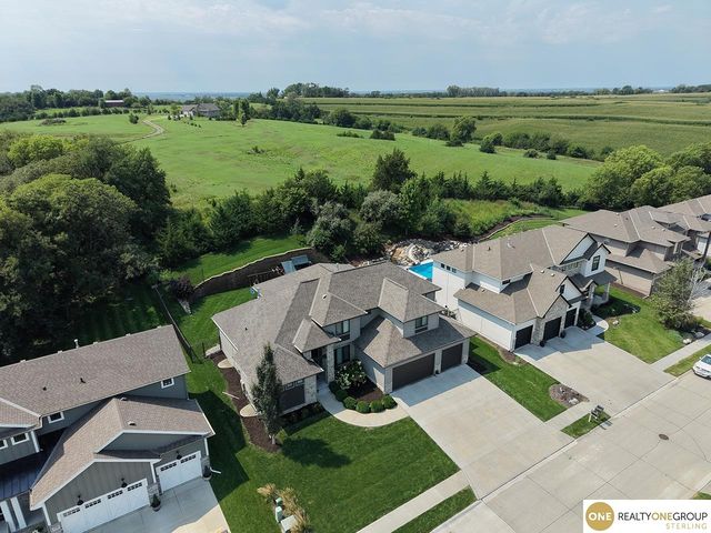 23603 Berry Street, Elkhorn, NE 68022