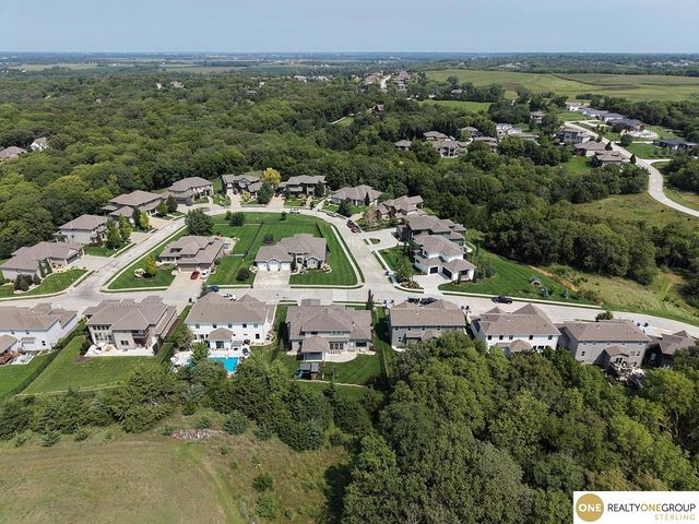 23603 Berry Street, Elkhorn, NE 68022