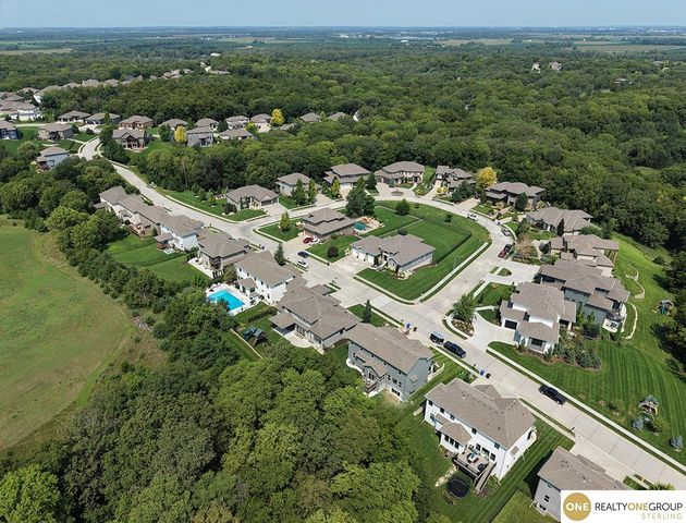 23603 Berry Street, Elkhorn, NE 68022
