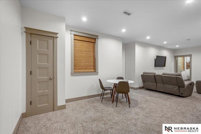 429 N 163rd Street, Omaha, NE 68118