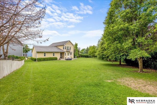 429 N 163rd Street, Omaha, NE 68118