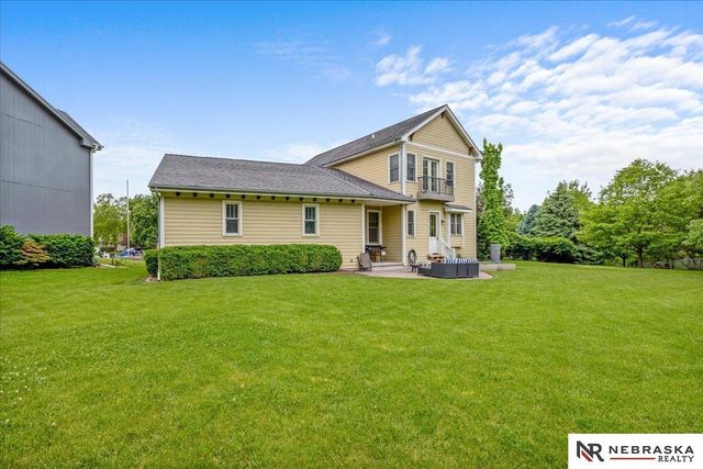 429 N 163rd Street, Omaha, NE 68118