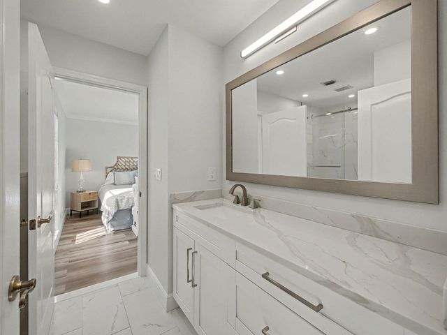 81 Via Verona, Palm Beach Gardens, FL 33418