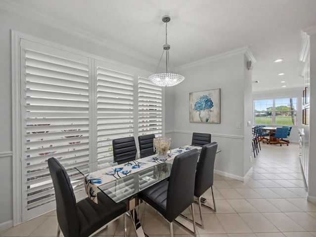 81 Via Verona, Palm Beach Gardens, FL 33418