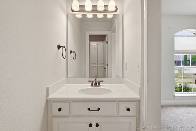 7337 S 285 Place E, Broken Arrow, OK 74014