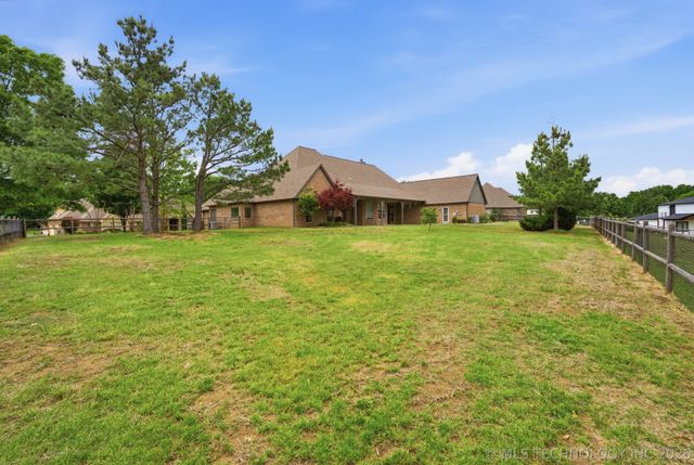 7337 S 285 Place E, Broken Arrow, OK 74014