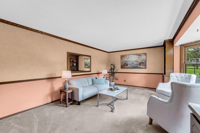 W248S7045 Sugar Maple DRIVE, Waukesha, WI 53189