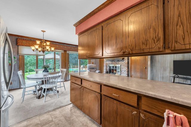 W248S7045 Sugar Maple DRIVE, Waukesha, WI 53189