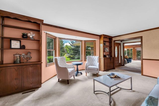 W248S7045 Sugar Maple DRIVE, Waukesha, WI 53189