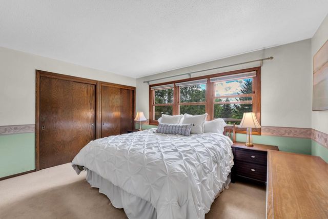 W248S7045 Sugar Maple DRIVE, Waukesha, WI 53189