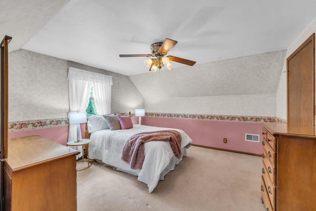 W248S7045 Sugar Maple DRIVE, Waukesha, WI 53189