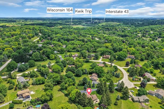 W248S7045 Sugar Maple DRIVE, Waukesha, WI 53189