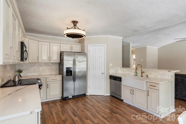 104 Heinz Road, Grover, NC 28073