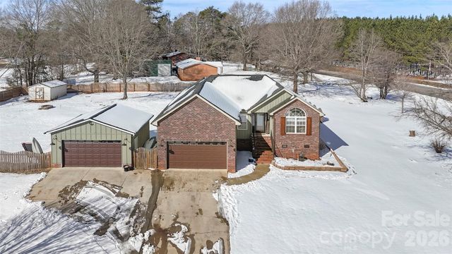 104 Heinz Road, Grover, NC 28073