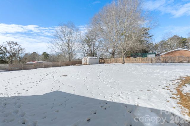 104 Heinz Road, Grover, NC 28073