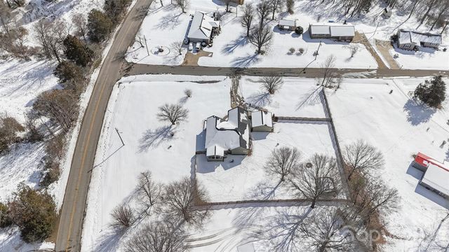 104 Heinz Road, Grover, NC 28073