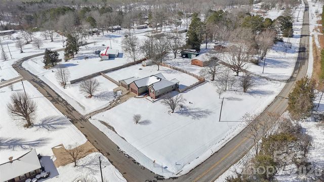 104 Heinz Road, Grover, NC 28073